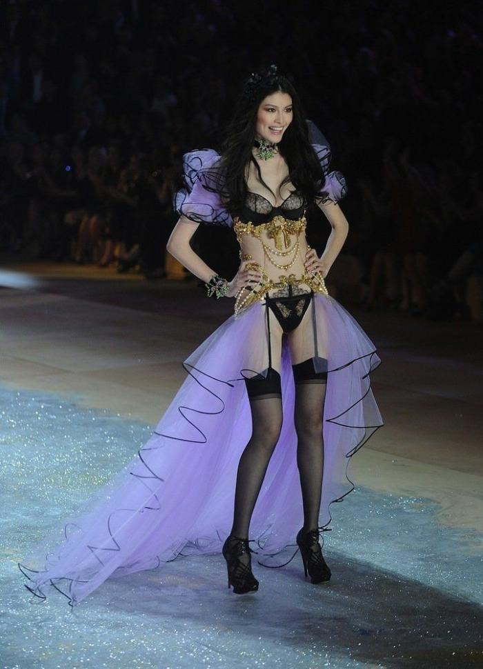 FOTOS: así ha sido el desfile Victoria's Secret 2014 en Londres