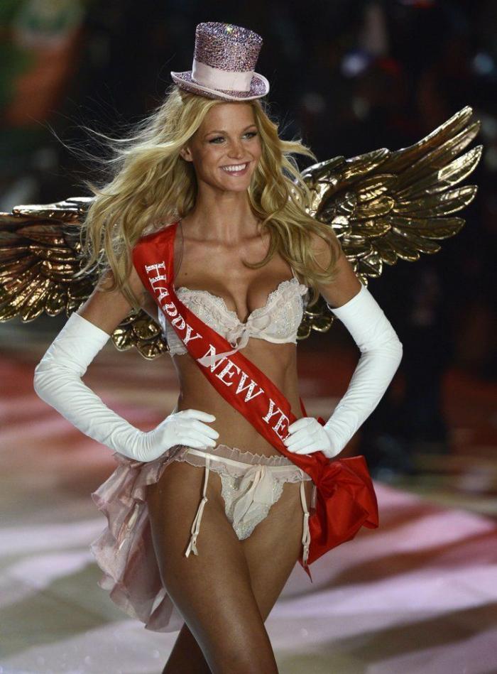FOTOS: así ha sido el desfile Victoria's Secret 2014 en Londres