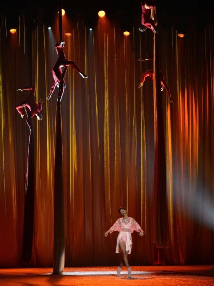 FOTOS: así ha sido el desfile Victoria's Secret 2014 en Londres