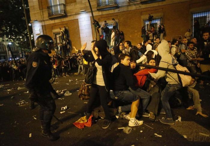El 25S y el 15M convocan un nuevo 'Rodea el Congreso' con motivo de la huelga y llaman a permanecer toda la noche