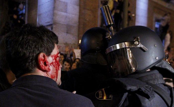 El 25S y el 15M convocan un nuevo 'Rodea el Congreso' con motivo de la huelga y llaman a permanecer toda la noche