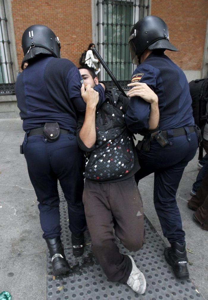 El 25S y el 15M convocan un nuevo 'Rodea el Congreso' con motivo de la huelga y llaman a permanecer toda la noche