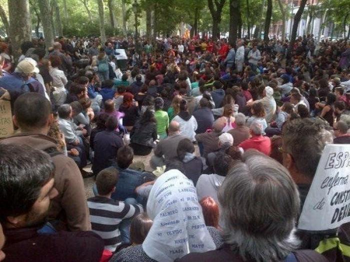 El 25S y el 15M convocan un nuevo 'Rodea el Congreso' con motivo de la huelga y llaman a permanecer toda la noche