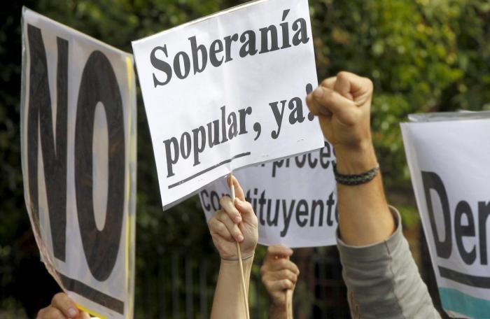 El 25S y el 15M convocan un nuevo 'Rodea el Congreso' con motivo de la huelga y llaman a permanecer toda la noche