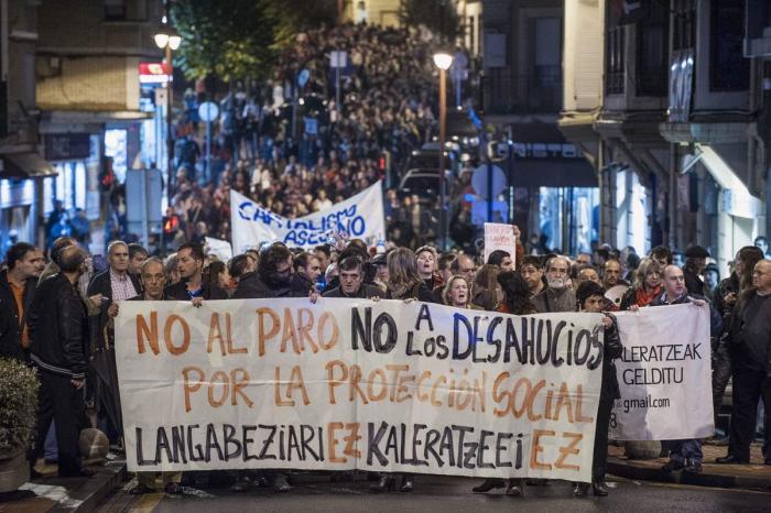 El ministro del Interior dice que la Policía "cumplirá" y "hará cumplir" la ley de desahucios