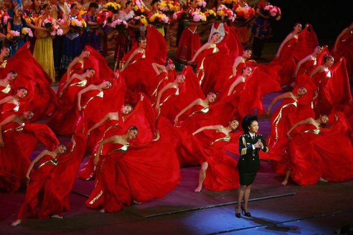 La próxima primera dama de China, Peng Liyuan, una cantante al servicio del Estado (VÍDEOS, FOTOS)