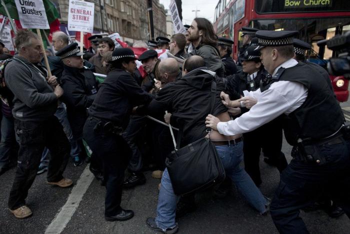 Los 'peperos' y su primera vez en una manifestación