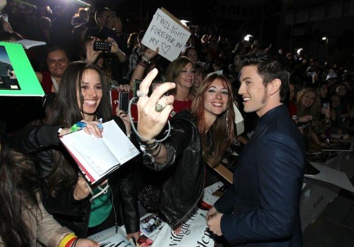 'Amanecer Parte 2': alfombra roja para el final de Crepúsculo con Pattinson y Stewart juntos (FOTOS)