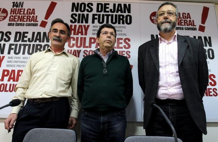 El Gobierno ignora la huelga y saca adelante un alivio a los desahucios sin consenso con el PSOE