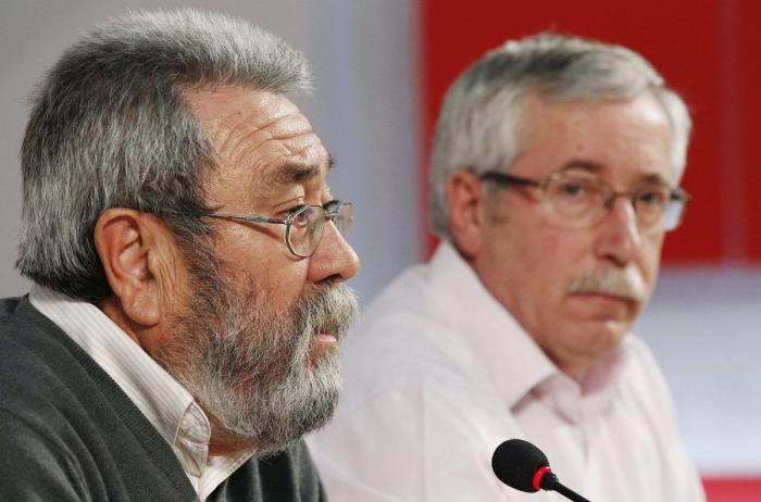 El Gobierno ignora la huelga y saca adelante un alivio a los desahucios sin consenso con el PSOE