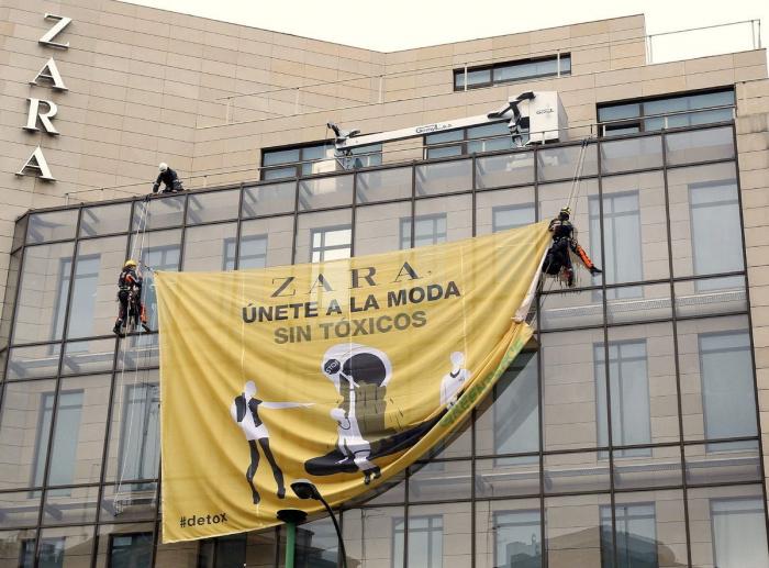 Bill Gates sigue encabezando la lista de personas más ricas de Forbes