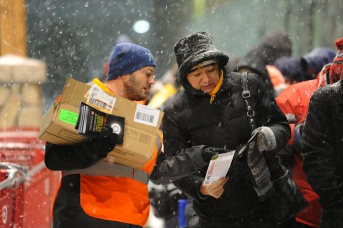 Peleas en rebajas en Black Friday: lucha en Walmart en el día del consumismo en EEUU (VÍDEO, FOTOS)