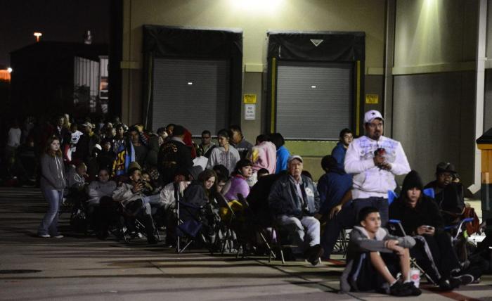Peleas en rebajas en Black Friday: lucha en Walmart en el día del consumismo en EEUU (VÍDEO, FOTOS)
