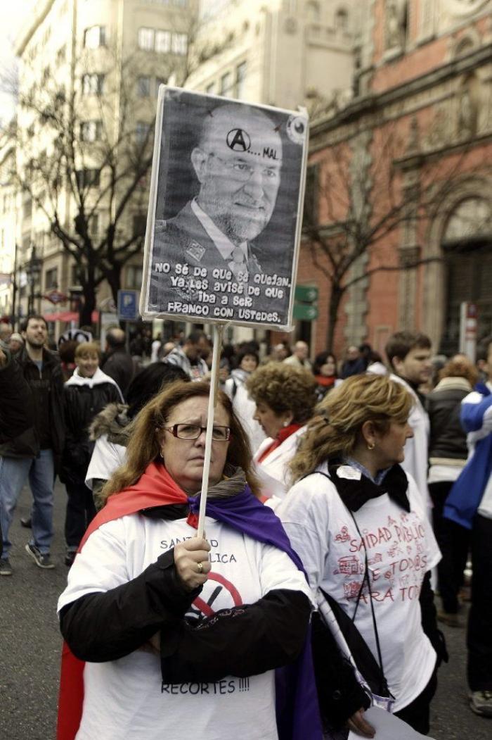 Dimite el consejero de Sanidad de Madrid al paralizarse el proyecto de privatización sanitaria