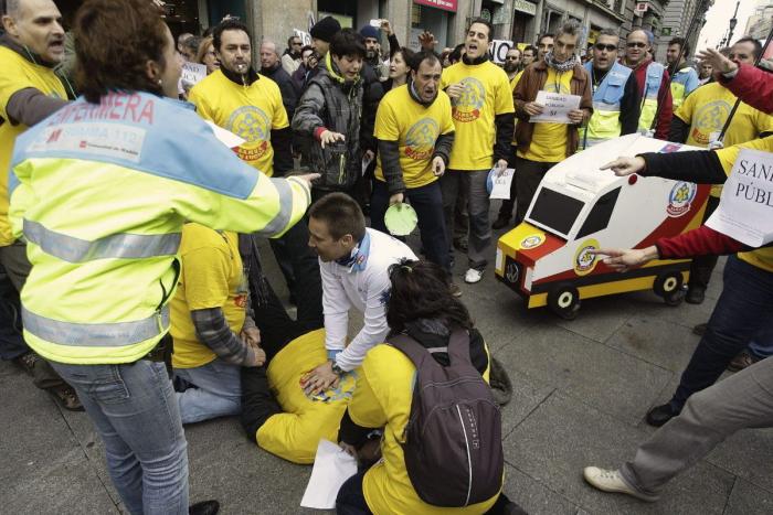 Dimite el consejero de Sanidad de Madrid al paralizarse el proyecto de privatización sanitaria