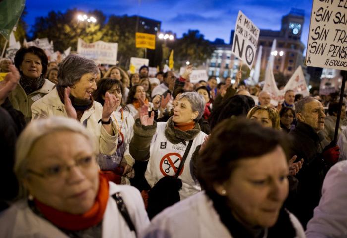 Dimite el consejero de Sanidad de Madrid al paralizarse el proyecto de privatización sanitaria