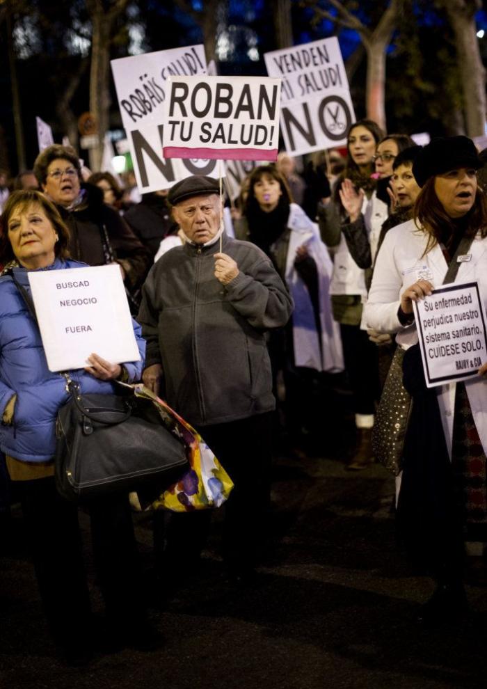 Dimite el consejero de Sanidad de Madrid al paralizarse el proyecto de privatización sanitaria