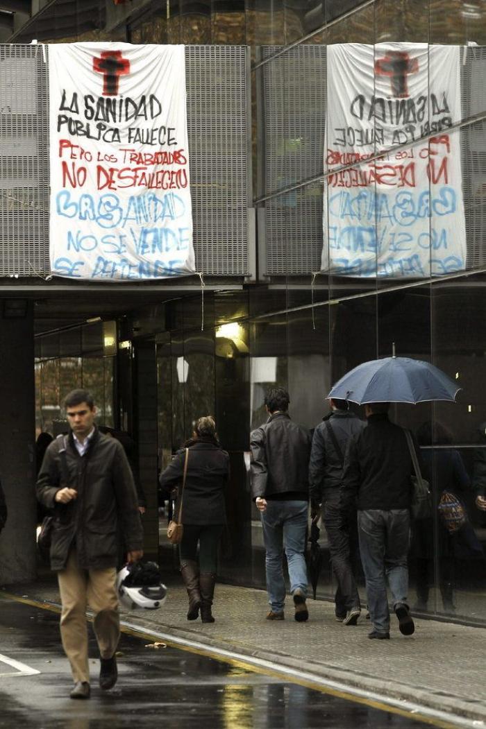 Dimite el consejero de Sanidad de Madrid al paralizarse el proyecto de privatización sanitaria