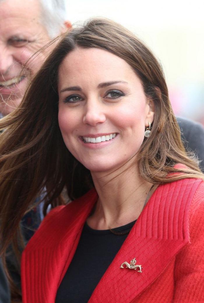 Kate embarazada: la barriga que Kate Middleton ya luce en actos públicos (FOTOS)