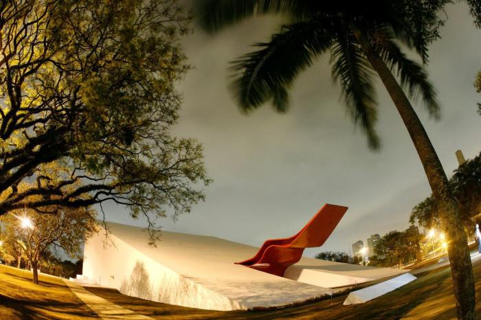 Muere Oscar Niemeyer a los 104 años: adiós al genio brasileño de la arquitectura (FOTOS)