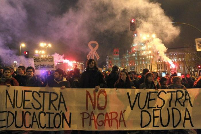 Miles de personas en 30 ciudades de España se manifiestan contra la ley de Wert (FOTOS)