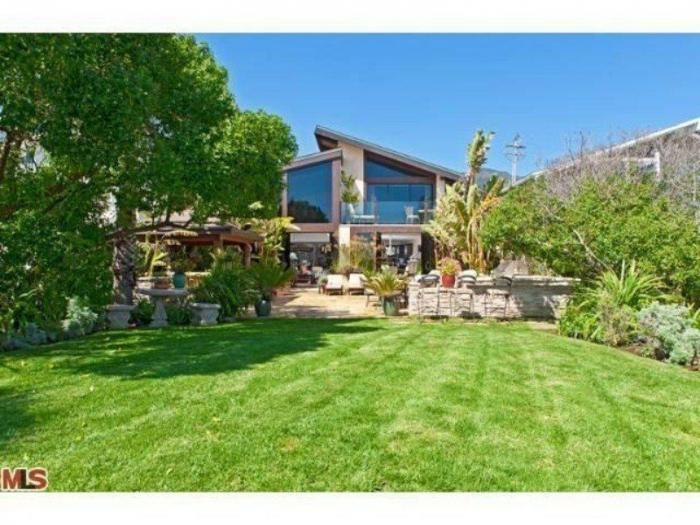 Kaley Cuoco, Penny en 'The Big Bang Theory', vende su lujosa casa: así es por dentro
