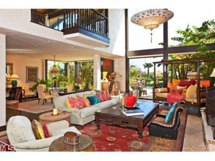 Kaley Cuoco, Penny en 'The Big Bang Theory', vende su lujosa casa: así es por dentro