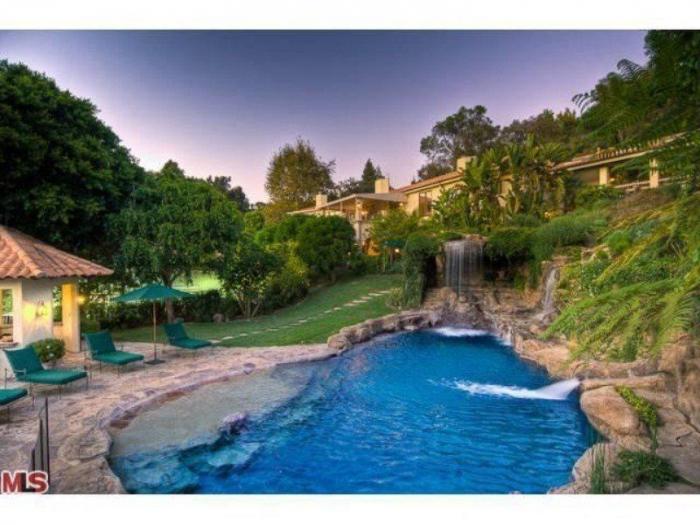 Kaley Cuoco, Penny en 'The Big Bang Theory', vende su lujosa casa: así es por dentro