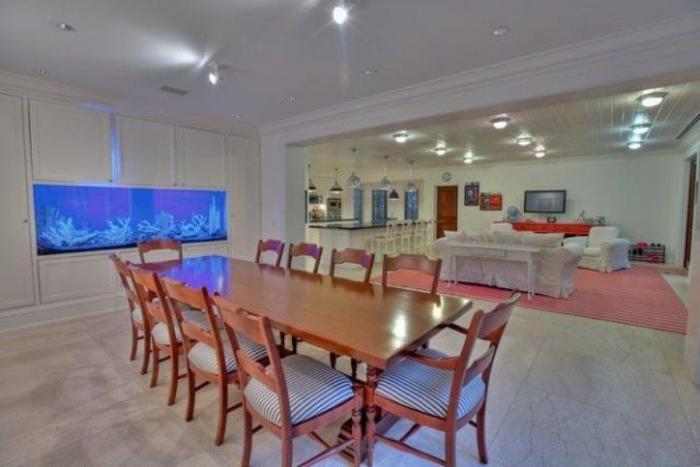 Kaley Cuoco, Penny en 'The Big Bang Theory', vende su lujosa casa: así es por dentro