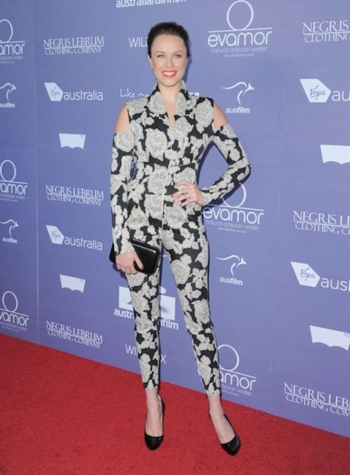 Una fiesta, tres escotes rarunos y tres vestidos : Cara Delevingne, Kim Kardashian y Miranda Kerr