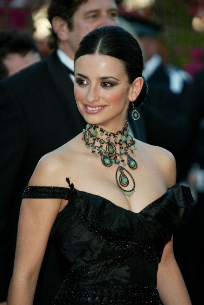 De "divina" a "mágica": la prensa internacional se rinde ante Penélope Cruz