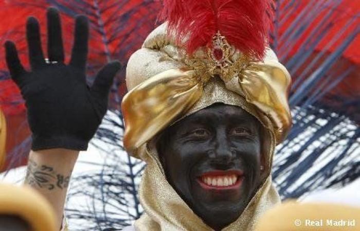 Almeida achaca a un "error" de la empresa contratada el Baltasar blanco de un folleto municipal