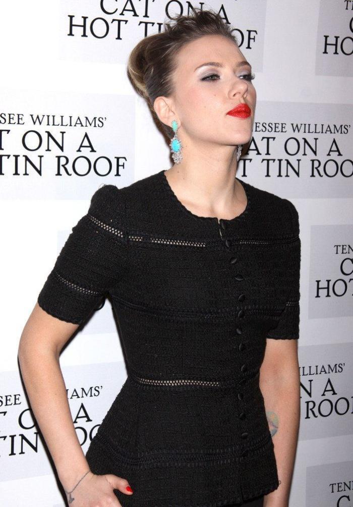 Scarlett Johansson es "La gata sobre el tejado de zinc" en Broadway (FOTOS)