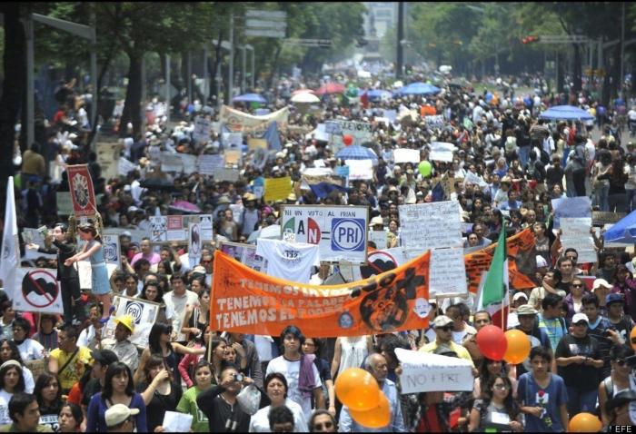 Elecciones México 2012: Los indignados del movimiento #yosoy132, guardianes de las urnas