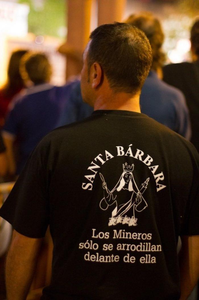 Los mineros son acogidos en Aravaca con un concierto de Aute y Víctor Manuel