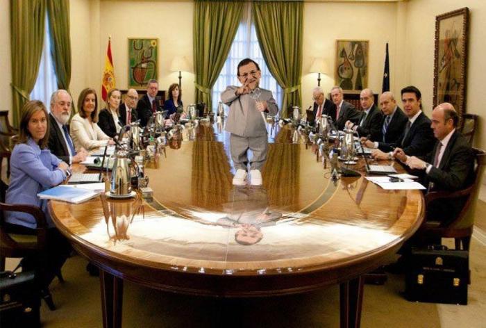 ¡Qué remedio!: 45 maneras agridulces de reírse de la crisis (FOTOS)