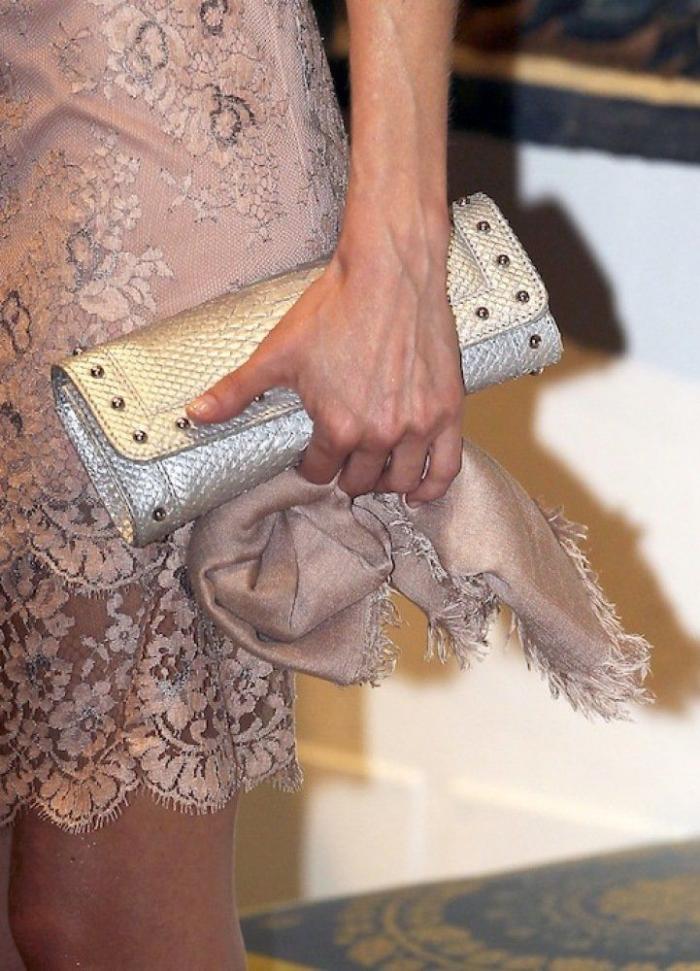 Letizia en Mallorca: traición del maquillaje y mini 'encubierta' en la recepción del Palacio de la Almudaina de 2012 (FOTOS)