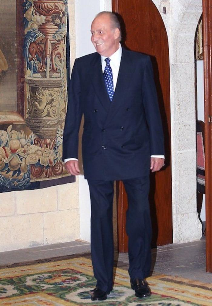 Letizia en Mallorca: traición del maquillaje y mini 'encubierta' en la recepción del Palacio de la Almudaina de 2012 (FOTOS)