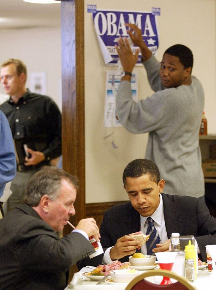 Obama destaca a este español como ejemplo de lucha contra el coronavirus