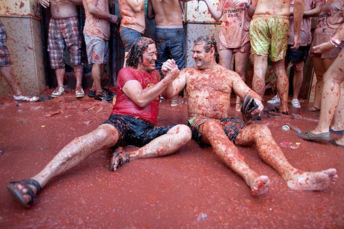 Precio Tomatina: si quieres que te lancen tomates en Buñol tendrás que pagar 10 euros (FOTOS)