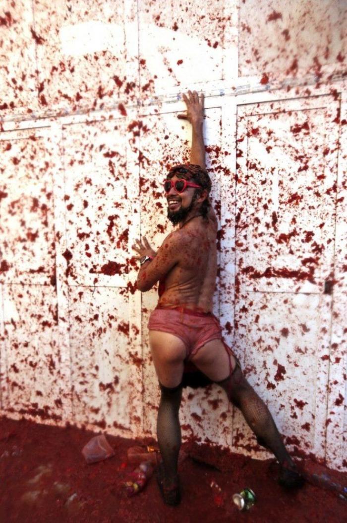 Precio Tomatina: si quieres que te lancen tomates en Buñol tendrás que pagar 10 euros (FOTOS)