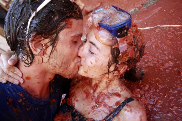 Precio Tomatina: si quieres que te lancen tomates en Buñol tendrás que pagar 10 euros (FOTOS)