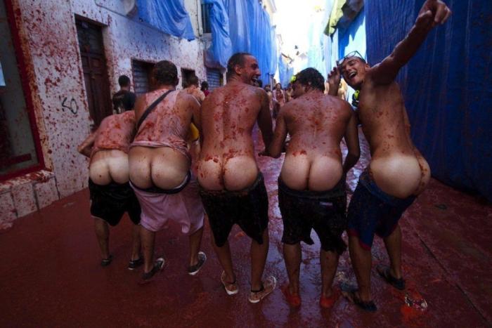 Precio Tomatina: si quieres que te lancen tomates en Buñol tendrás que pagar 10 euros (FOTOS)