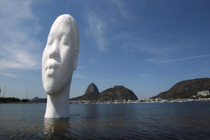 Jaume Plensa: nueva escultura en una playa de Río, en Brasil (FOTOS)