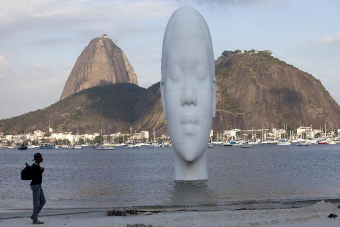Jaume Plensa: nueva escultura en una playa de Río, en Brasil (FOTOS)