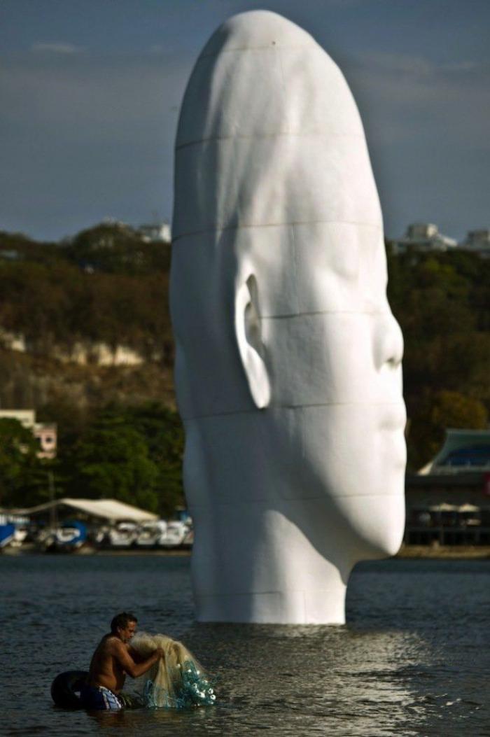Jaume Plensa: nueva escultura en una playa de Río, en Brasil (FOTOS)