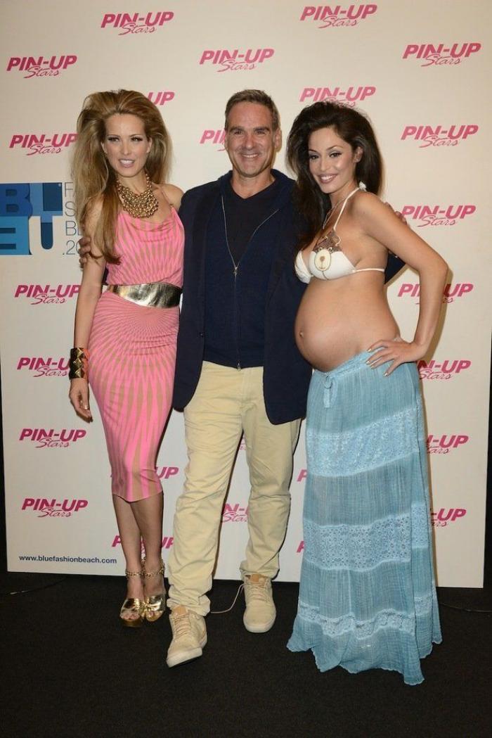 Raffaella Fico, modelo embarazada en bikini en la pasarela de Milán (FOTOS)