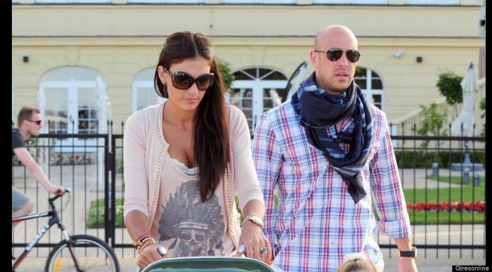 Iker y Sara en la playa y otras formas de relajarse en la Eurocopa 2012 (FOTOS)