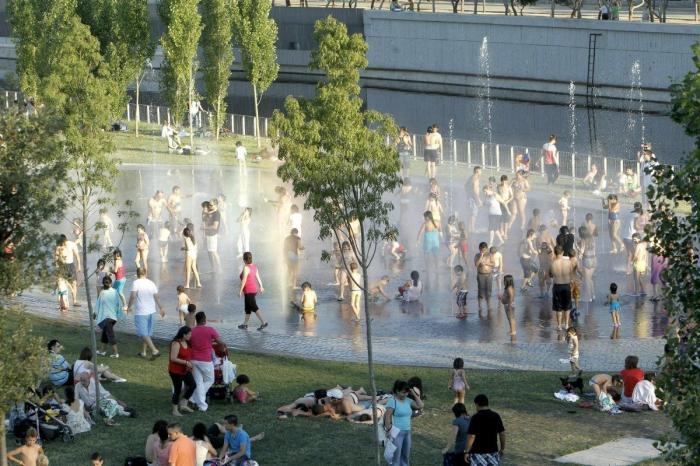 Una ola de calor y una bajada drástica de temperaturas se suceden para despedir agosto