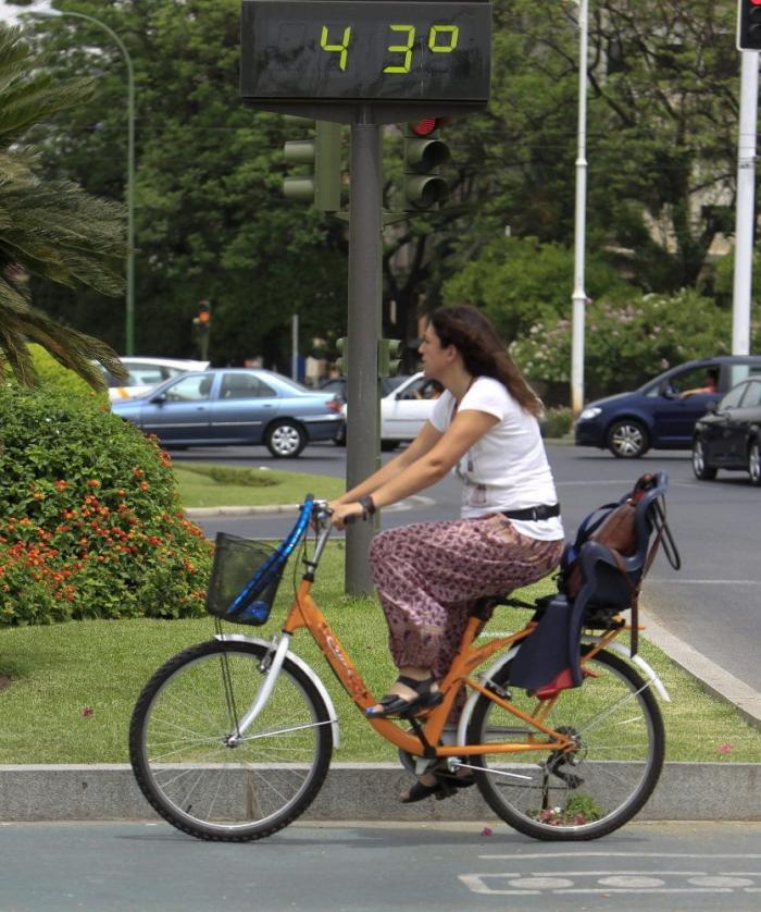 Una ola de calor y una bajada drástica de temperaturas se suceden para despedir agosto